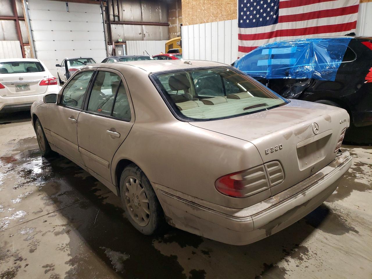 2000 Mercedes Benz E 320 4matic Желто-коричневый vin: WDBJF82J2YX032456