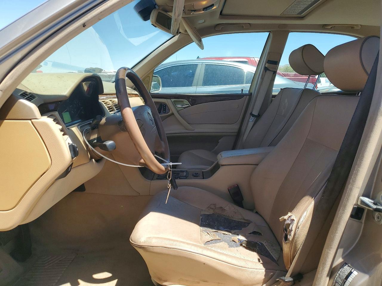 2000 Mercedes-benz E 320 4matic Gold vin: WDBJF82J2YX039715