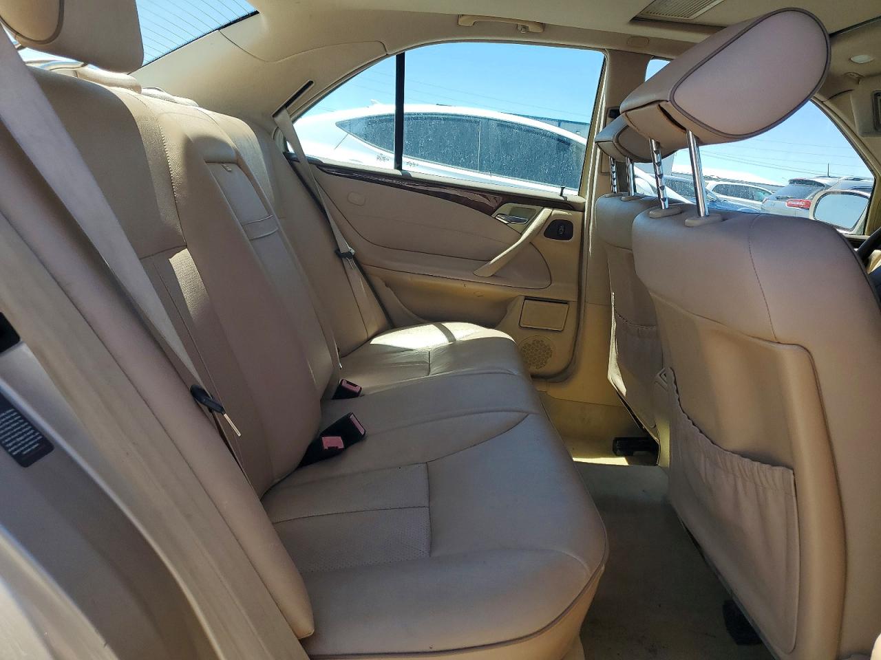 2000 Mercedes-benz E 320 4matic Gold vin: WDBJF82J2YX039715