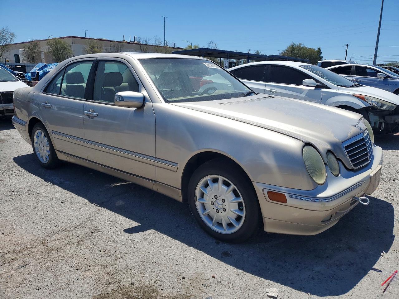 2000 Mercedes-benz E 320 4matic Gold vin: WDBJF82J2YX039715