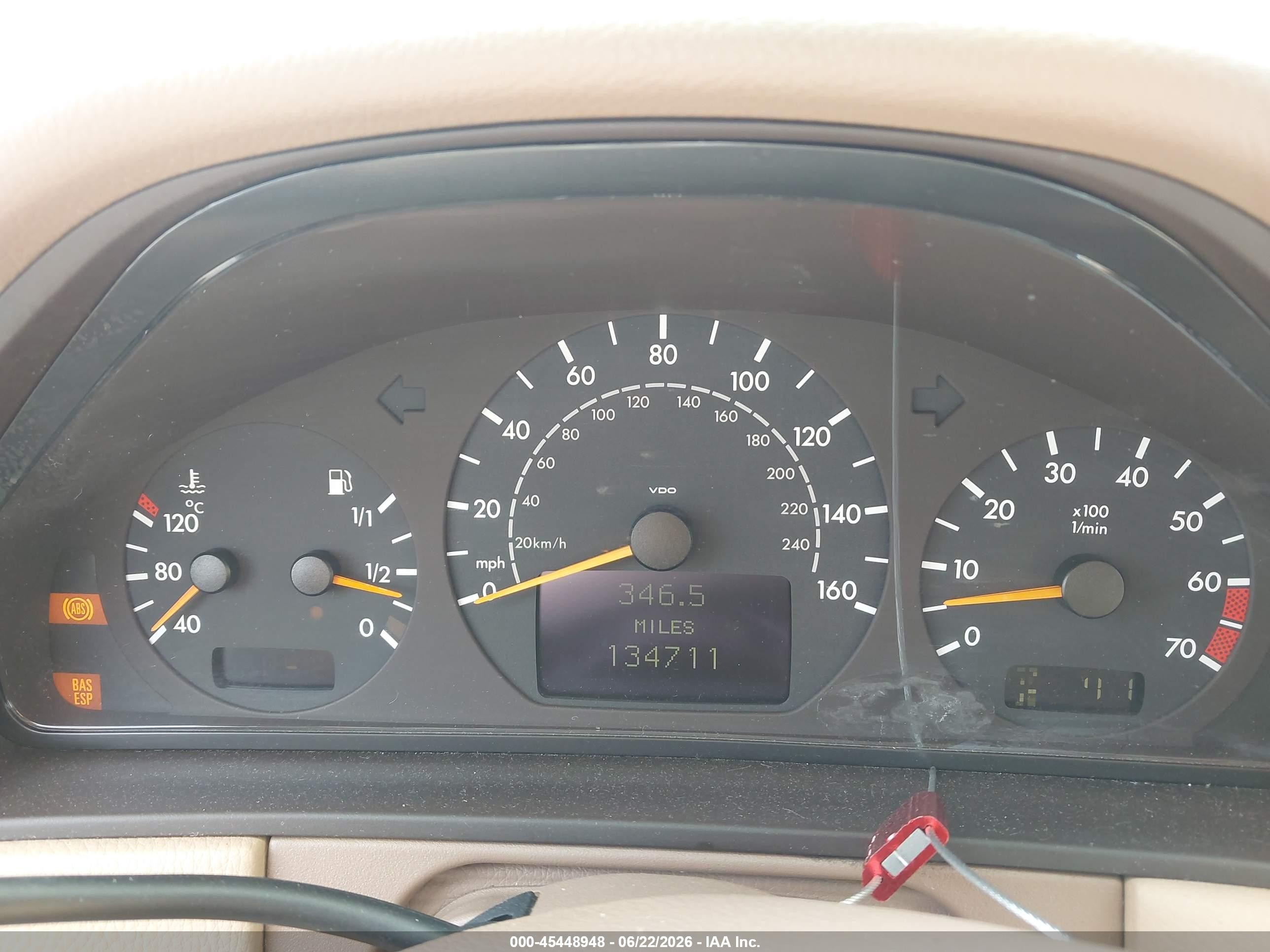 2000 Mercedes-benz E 320 4m Silver vin: WDBJF82J3YX040436