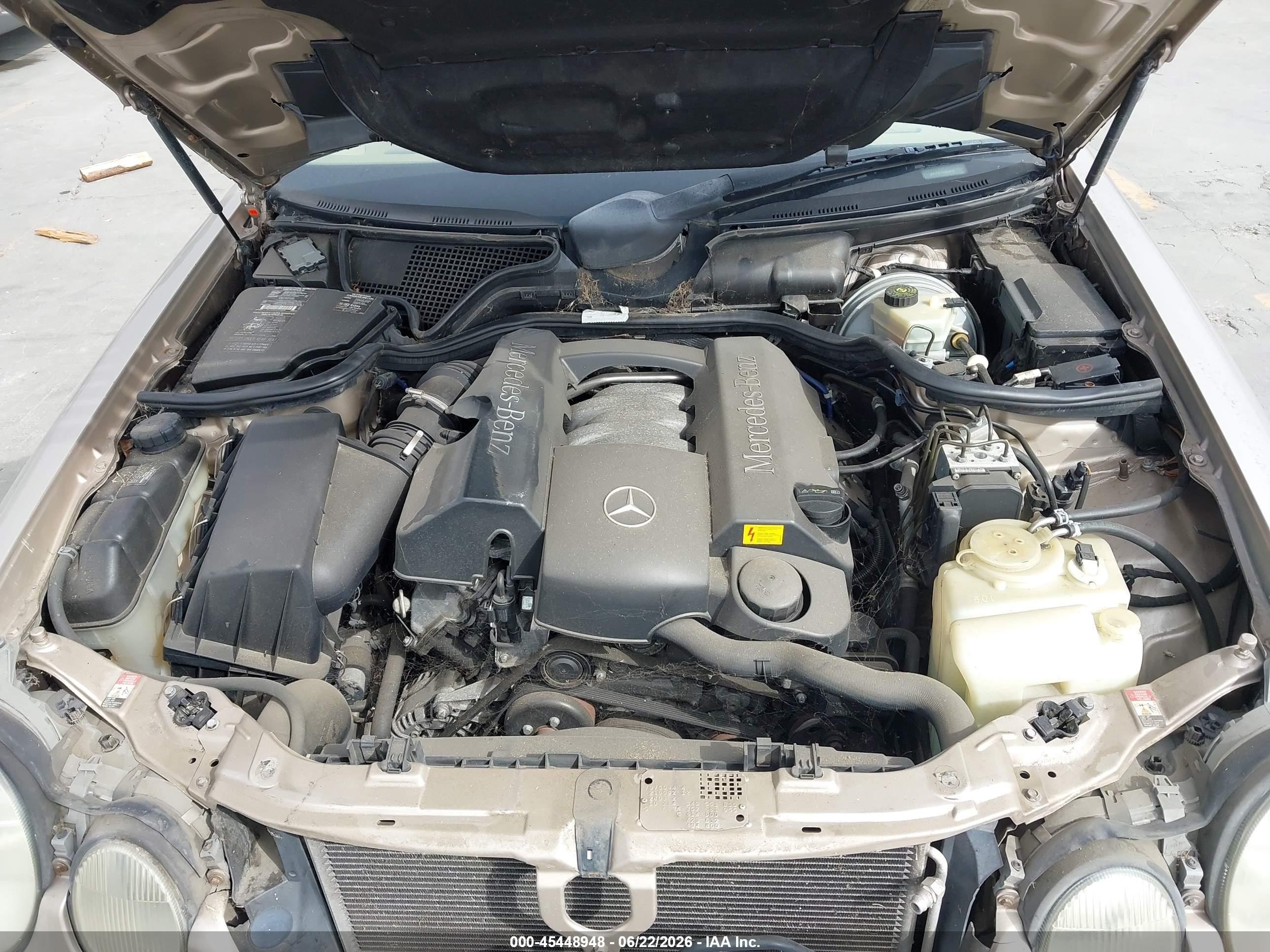 2000 Mercedes-benz E 320 4m Silver vin: WDBJF82J3YX040436