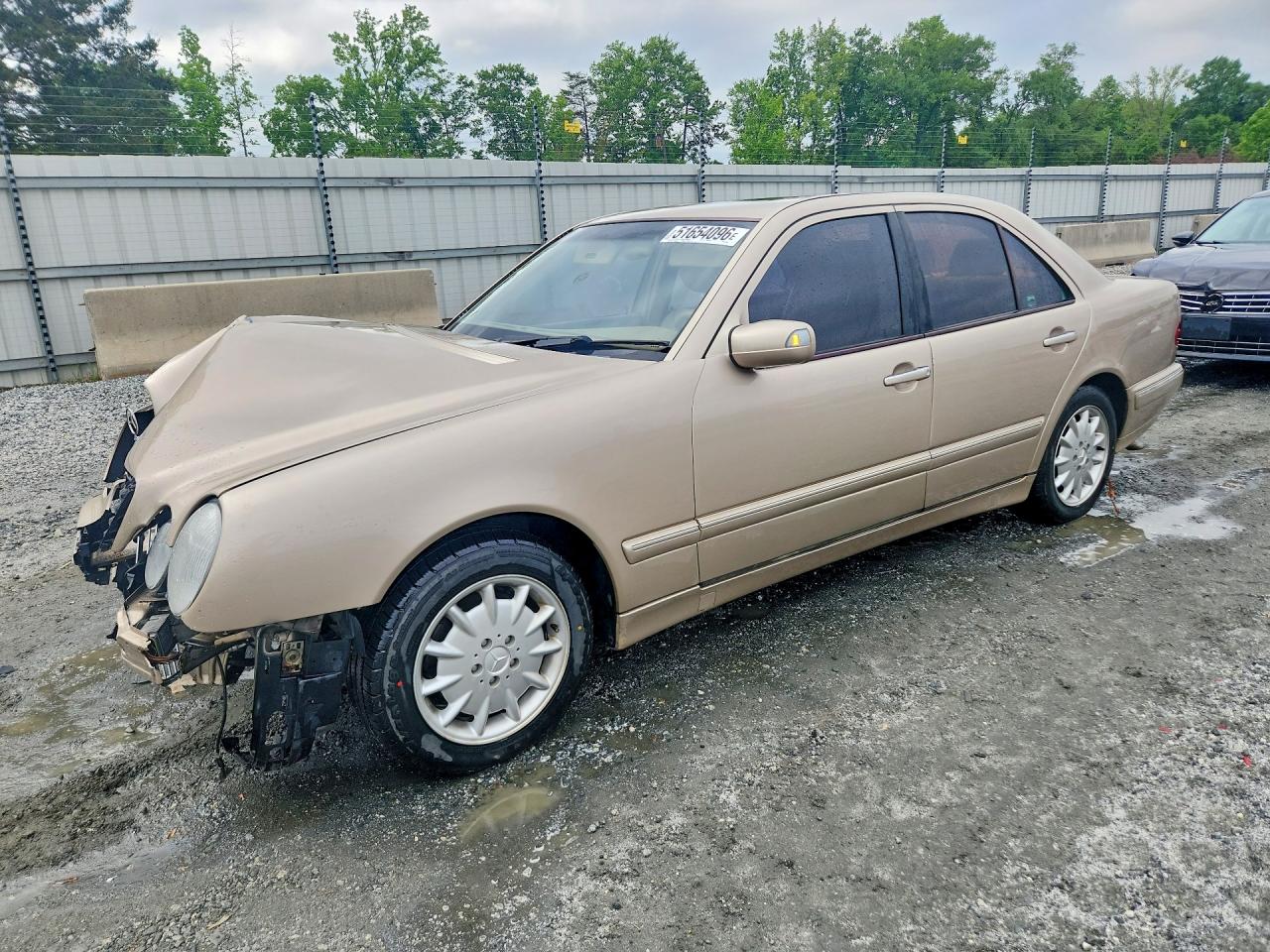 2001 Mercedes-benz E 320 4matic Beige vin: WDBJF82J41X049085