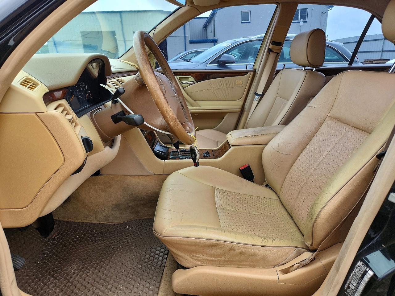 2001 Mercedes-benz E 320 4matic Черный vin: WDBJF82J41X052469