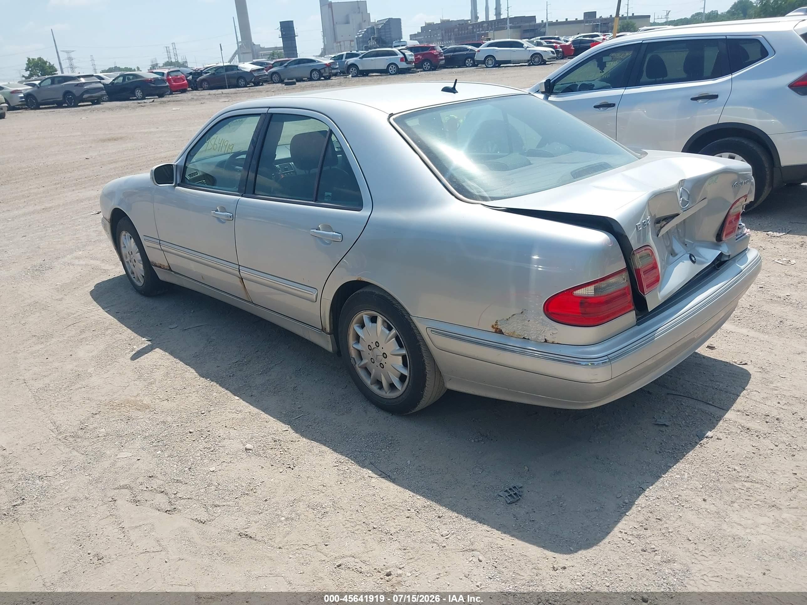 2000 Mercedes-benz E 320 4m Silver vin: WDBJF82J4YX032460