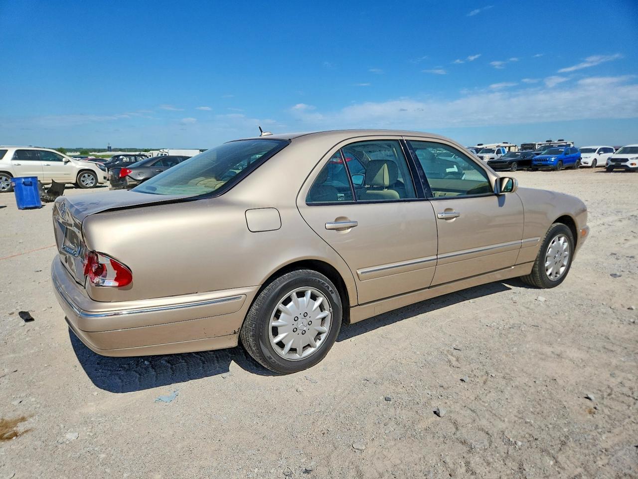 2002 Mercedes-benz E 320 4matic Tan vin: WDBJF82J62X067573
