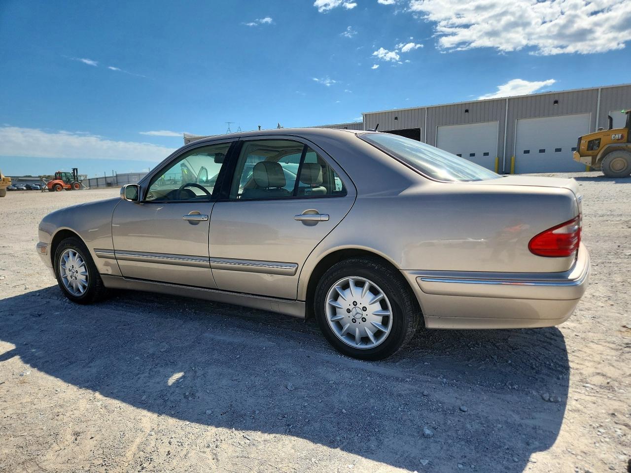 2002 Mercedes-benz E 320 4matic Tan vin: WDBJF82J62X067573