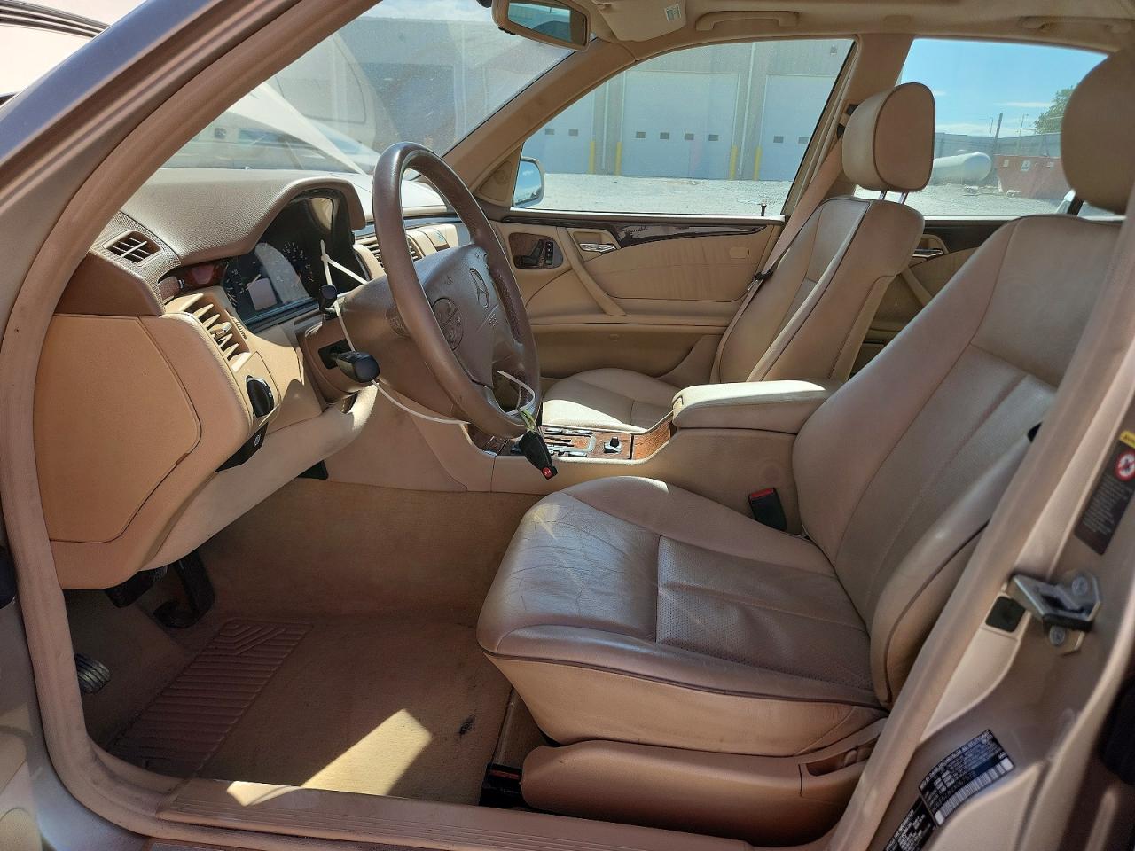 2002 Mercedes-benz E 320 4matic Tan vin: WDBJF82J62X067573
