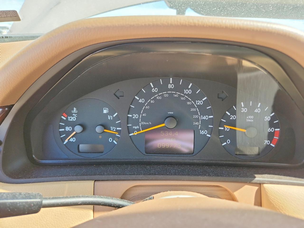 2002 Mercedes-benz E 320 4matic Tan vin: WDBJF82J62X067573