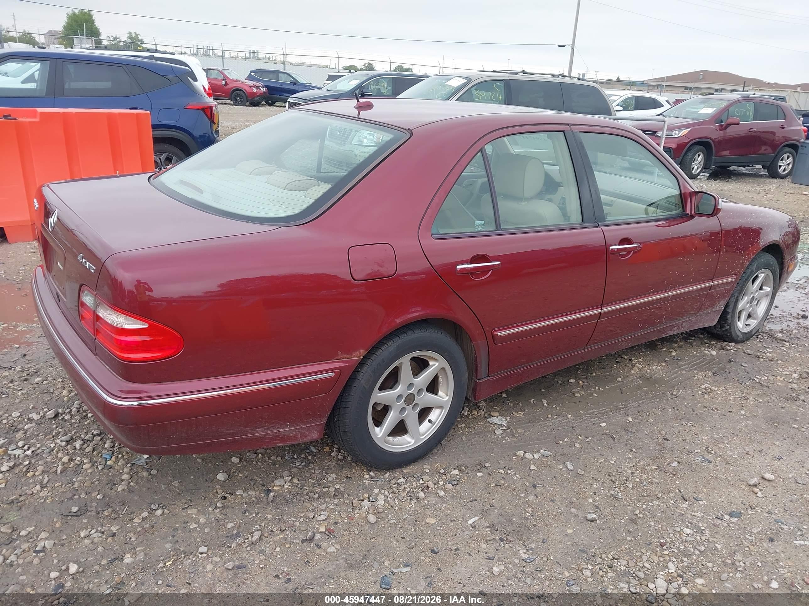 2000 Mercedes-benz E 320 4m Красный vin: WDBJF82J6YX030760