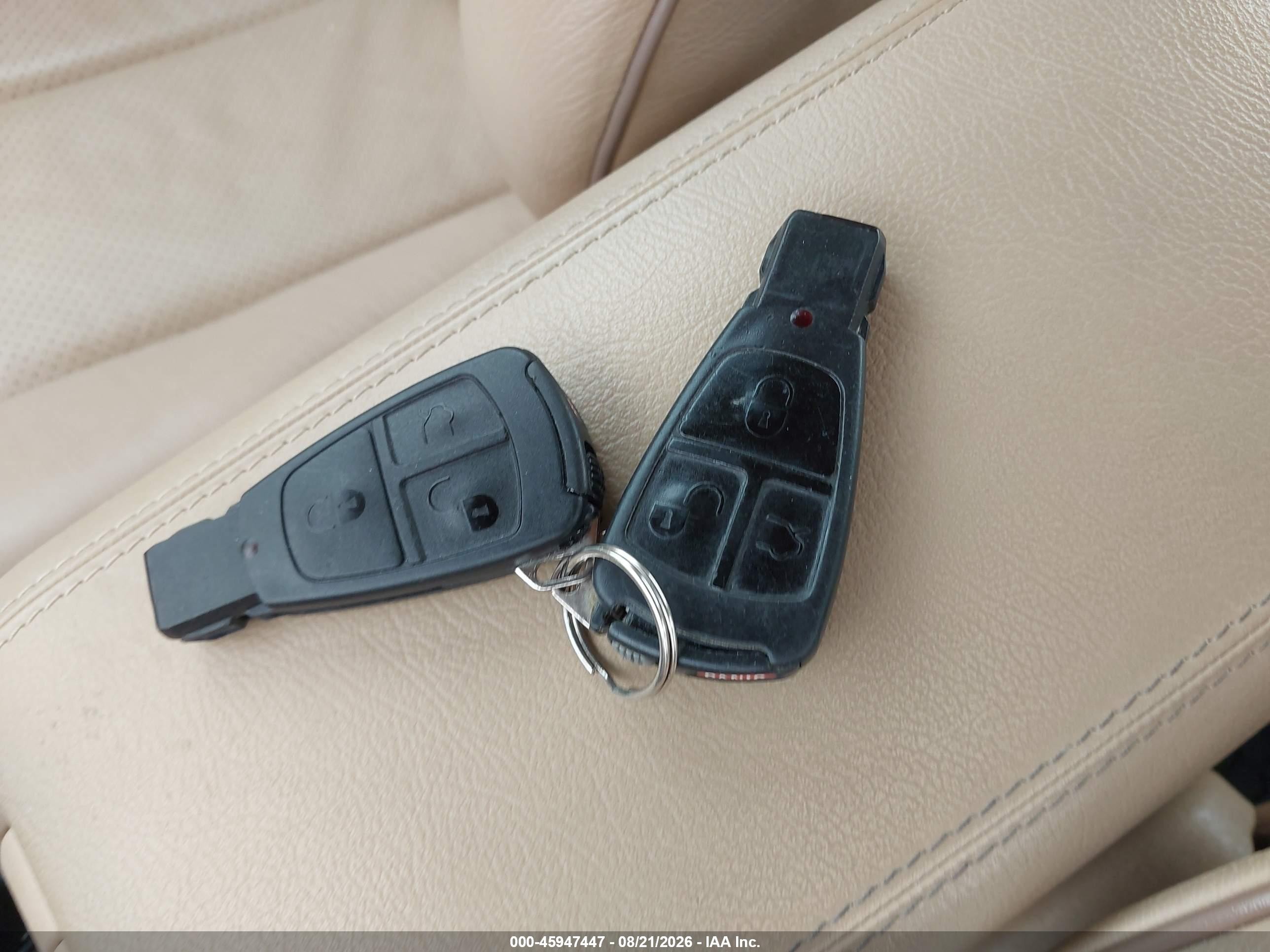 2000 Mercedes-benz E 320 4m Красный vin: WDBJF82J6YX030760