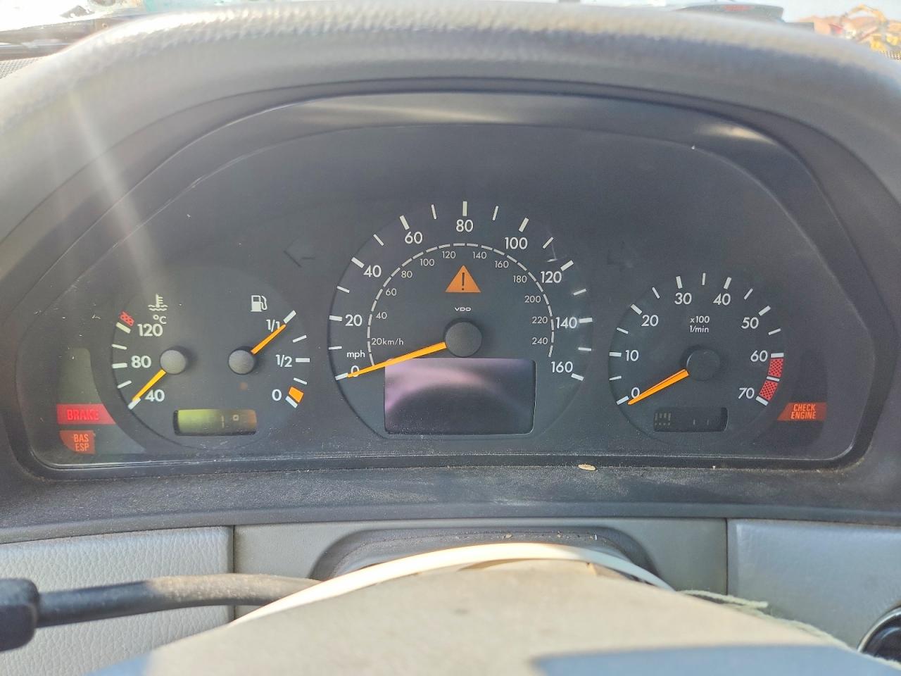 2002 Mercedes-benz E 320 4matic Gray vin: WDBJF82J72X063922