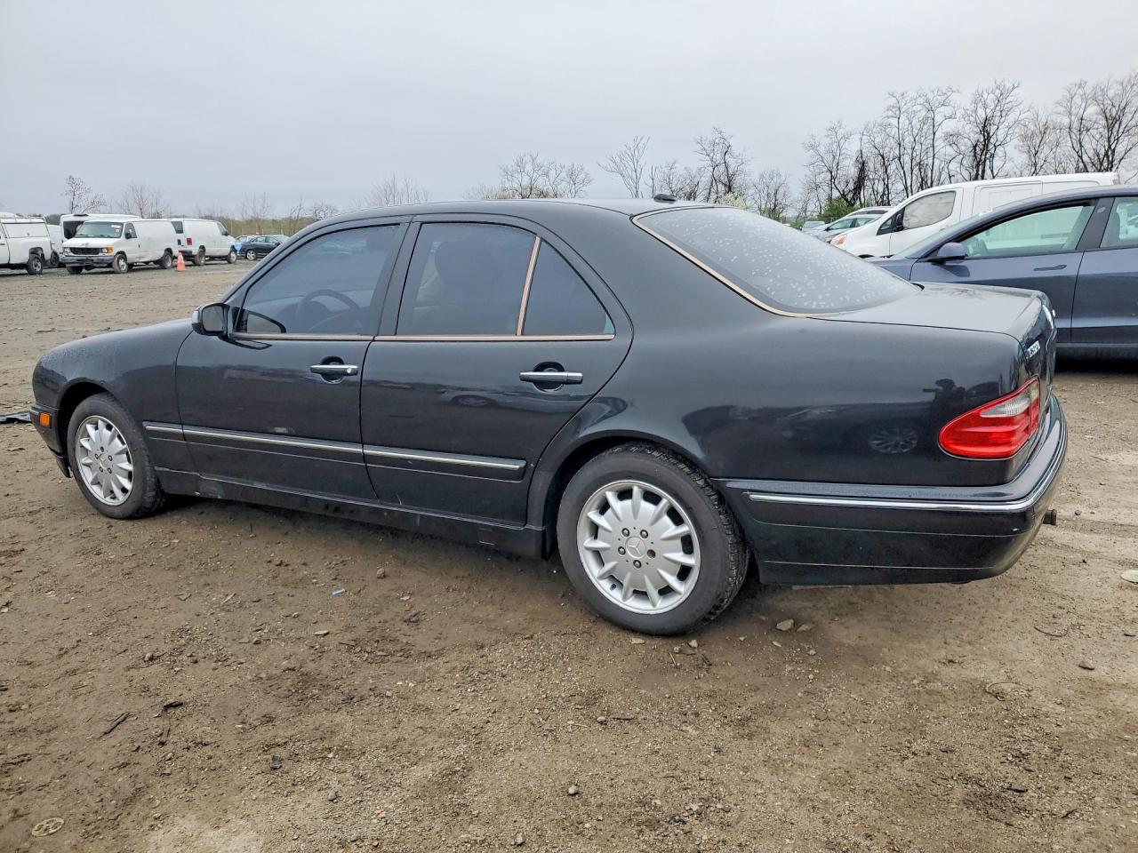 2000 Mercedes-benz E 320 4matic Черный vin: WDBJF82J7YX042576