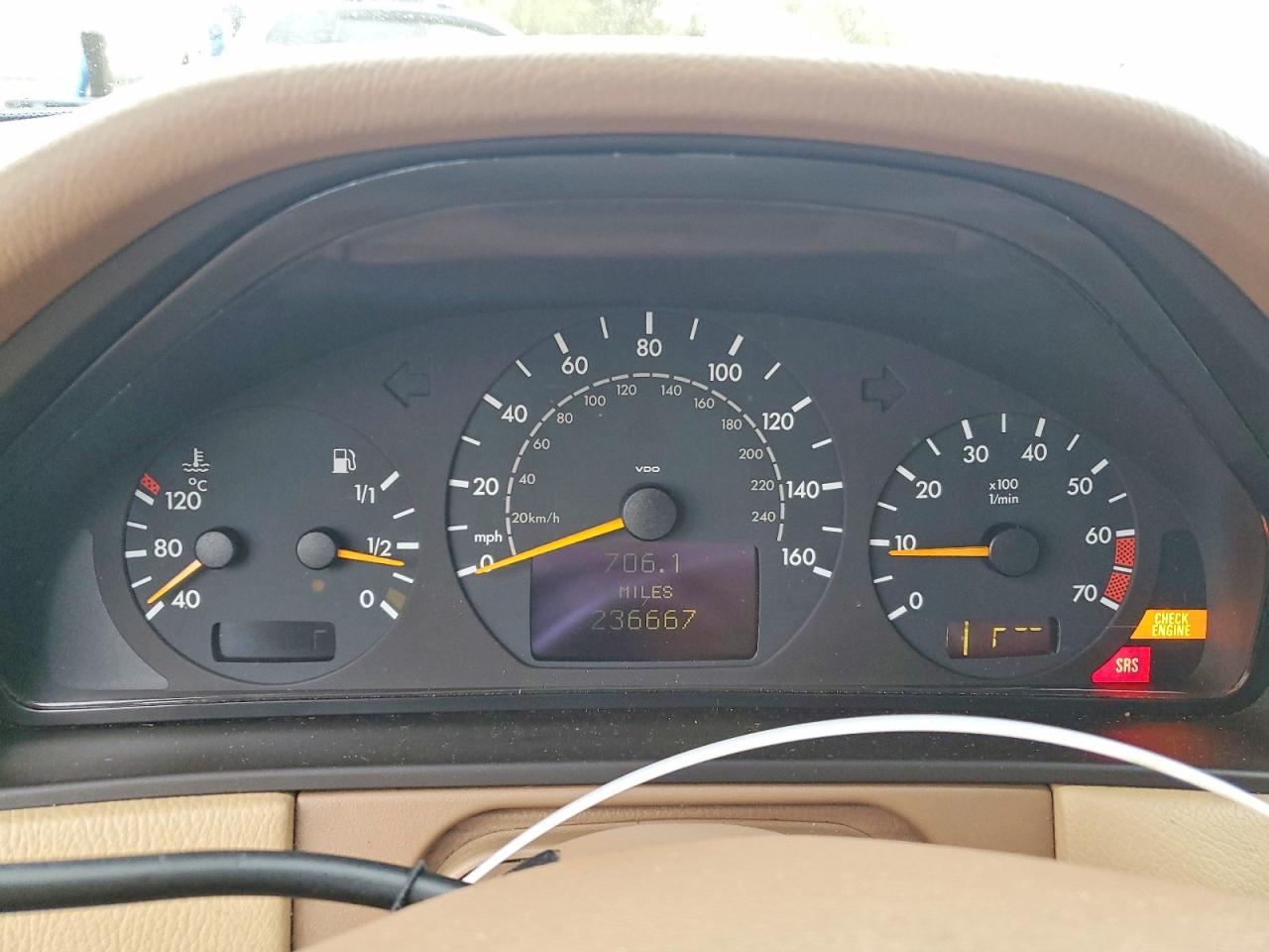 2000 Mercedes-benz E 320 4matic Черный vin: WDBJF82J7YX042576