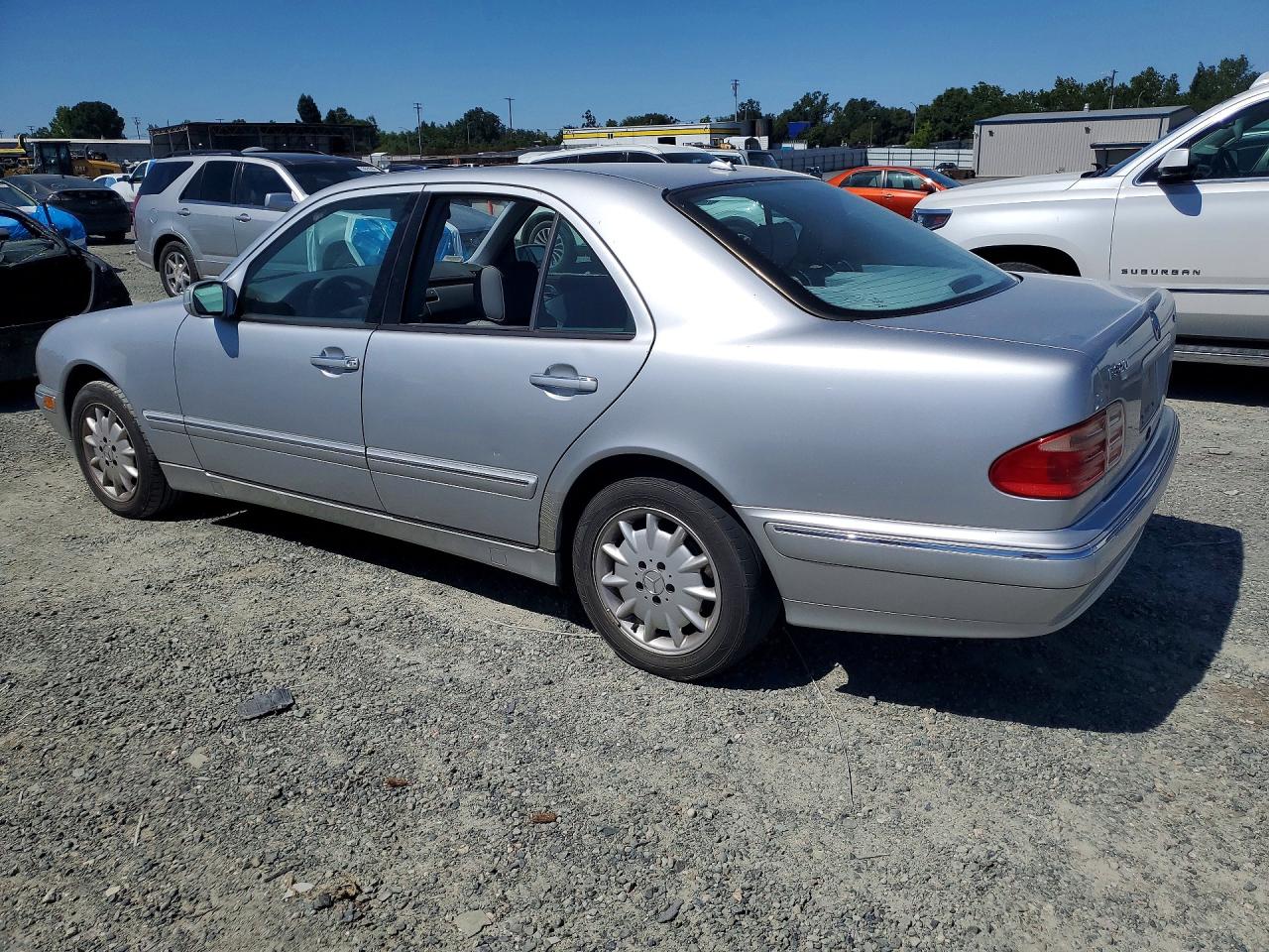 2002 Mercedes-benz E 320 4matic Silver vin: WDBJF82J82X072838