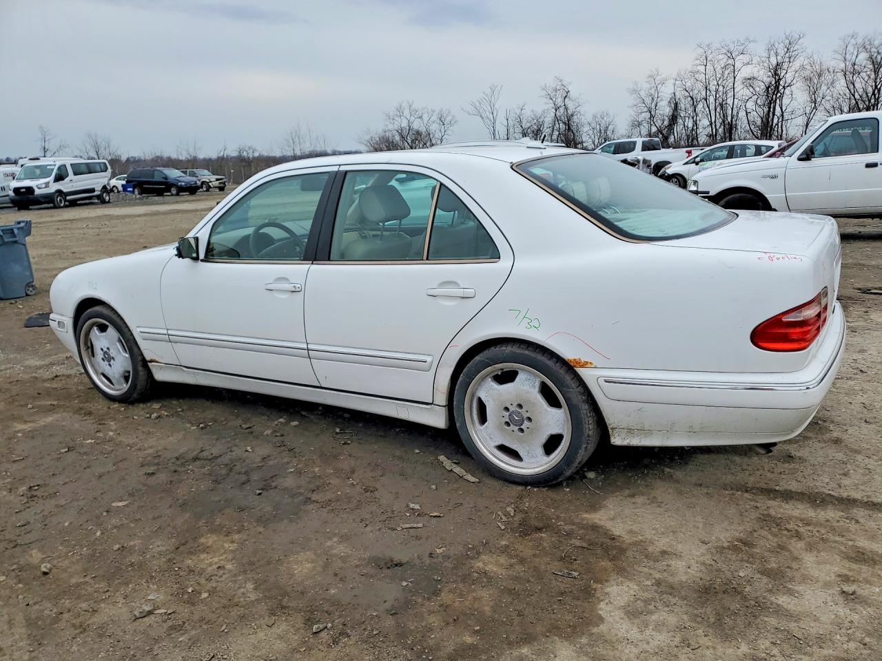 2000 Mercedes-benz E 320 4matic Белый vin: WDBJF82J8YX033739