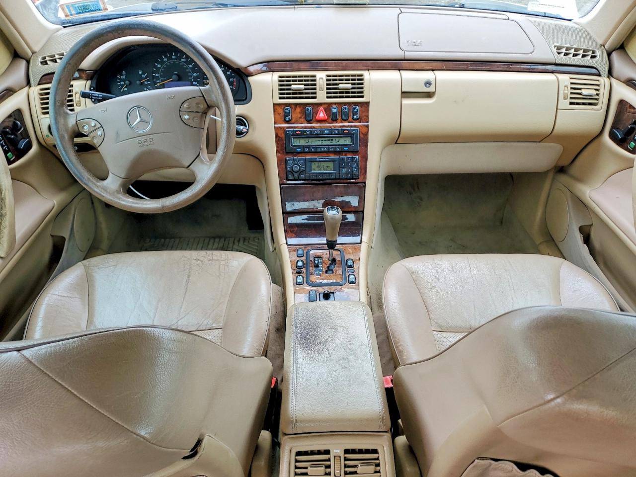 2000 Mercedes-benz E 320 4matic Белый vin: WDBJF82J8YX033739