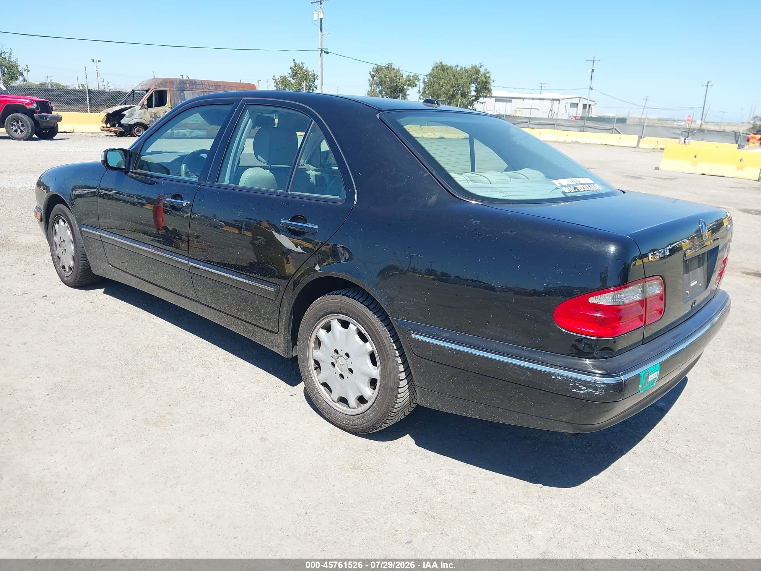2002 Mercedes-benz E 320 4m/4m Special Edition Black vin: WDBJF82J92X072010