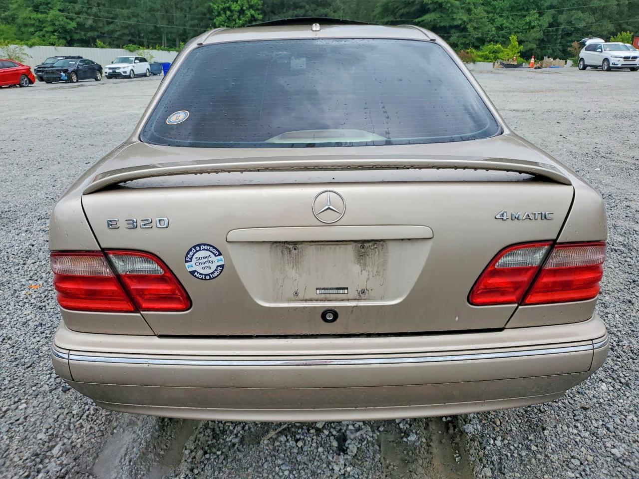 2000 Mercedes-benz E 320 4matic Gold vin: WDBJF82JXYX038022