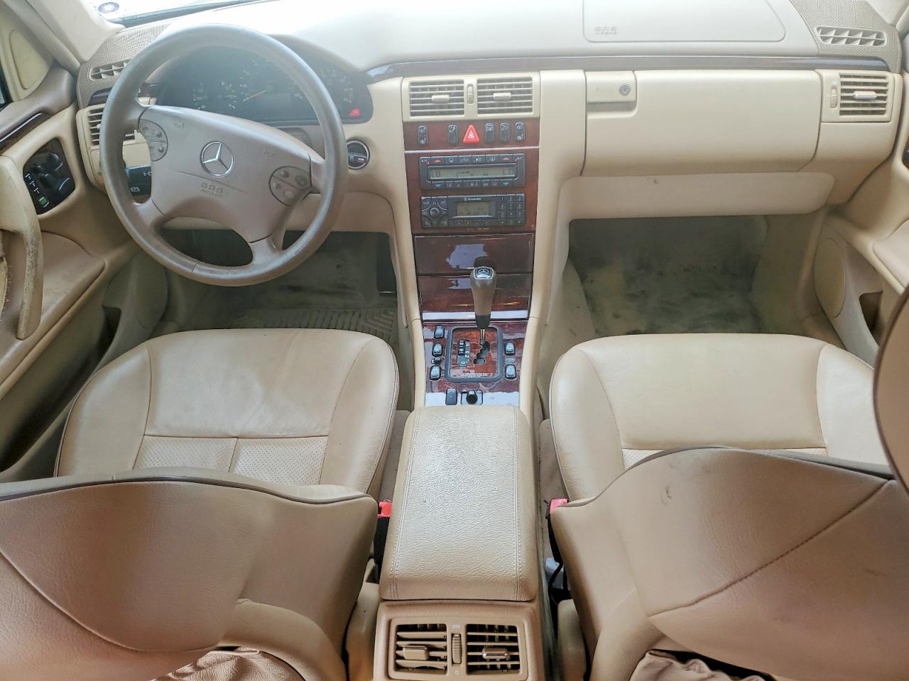 2000 Mercedes-benz E 320 4matic Gold vin: WDBJF82JXYX038022
