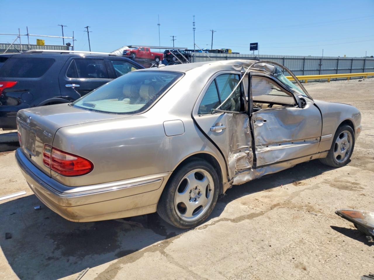 2000 Mercedes-benz E 430 Бежевый vin: WDBJF83J0YX034544