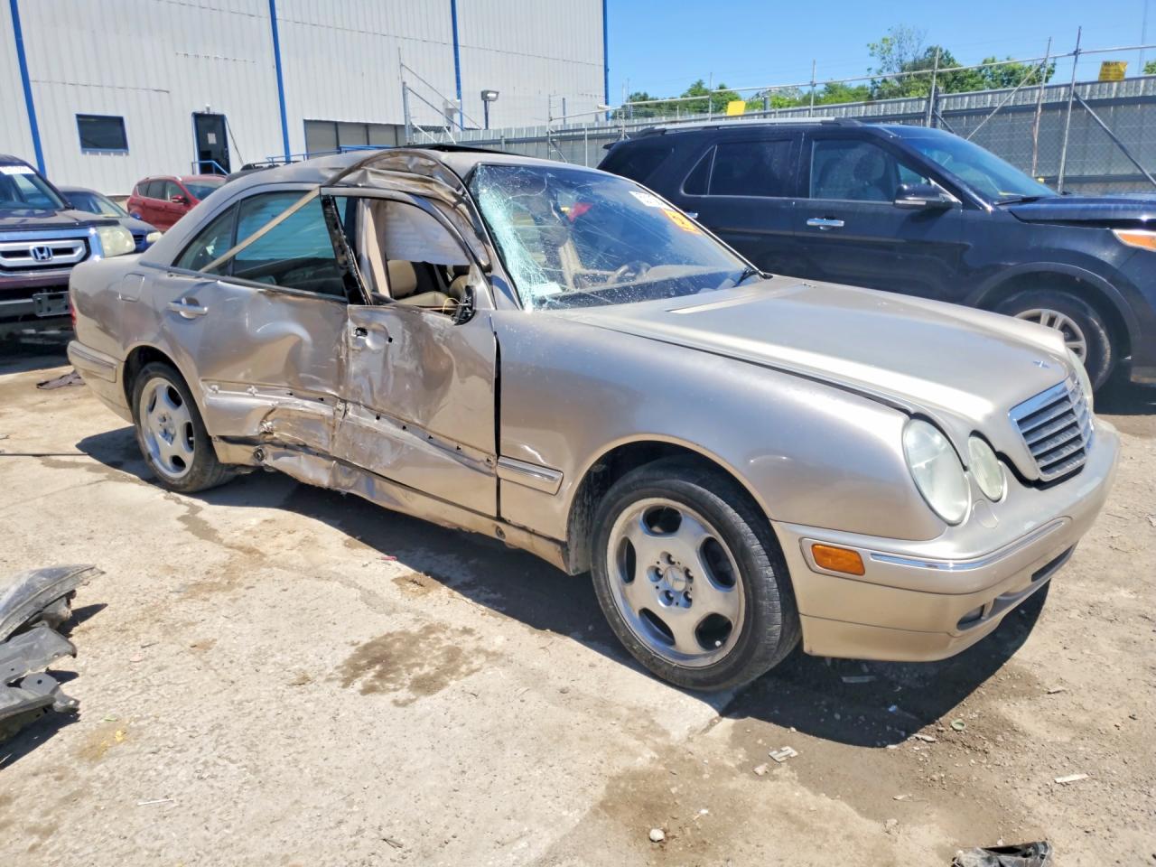 2000 Mercedes-benz E 430 Бежевый vin: WDBJF83J0YX034544