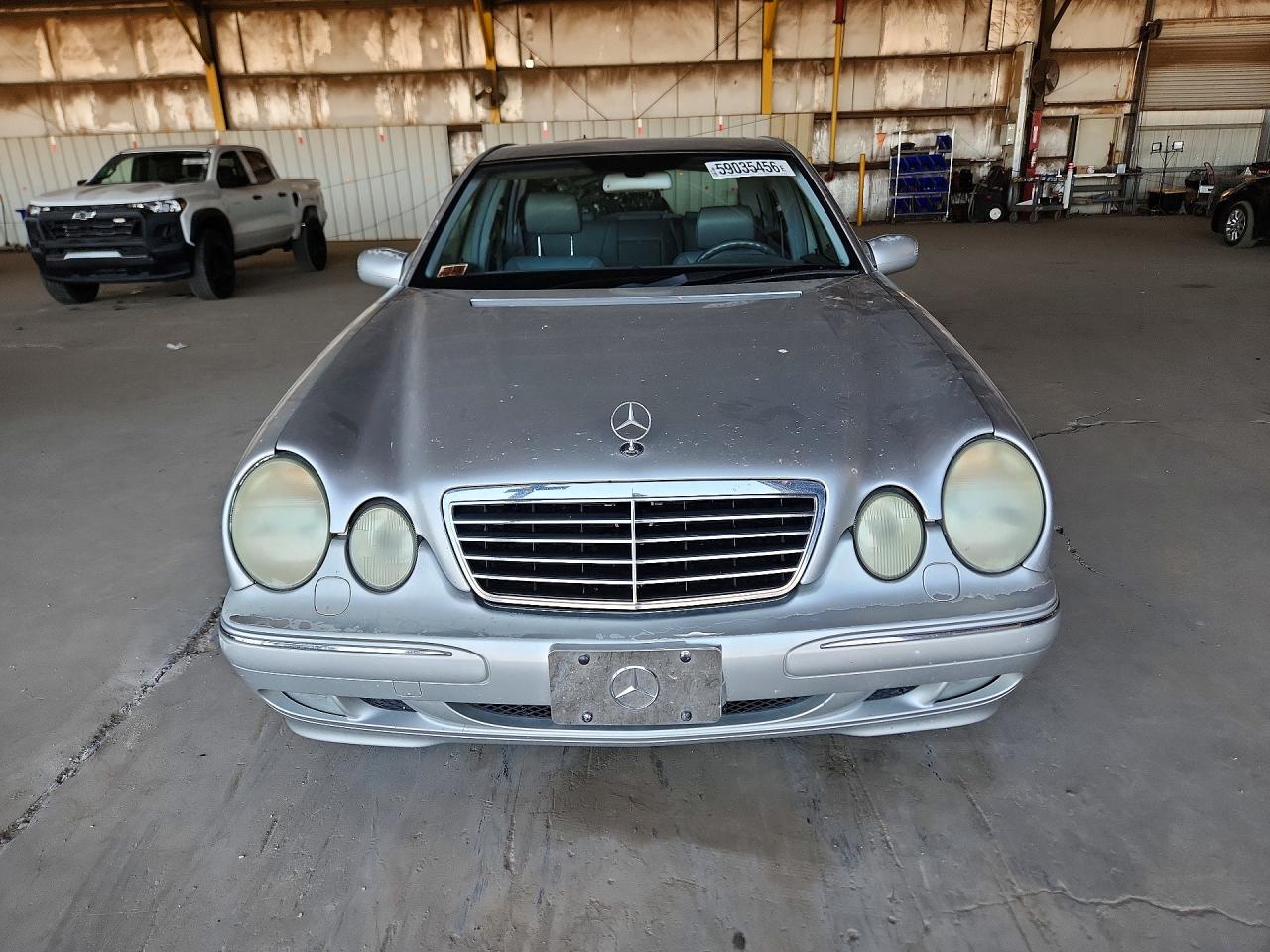 2000 Mercedes-benz E 430 Silver vin: WDBJF83J4YX035860