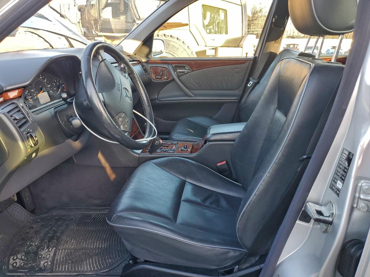 2000 Mercedes-benz E 430 Серебряный vin: WDBJF83J5YX033230