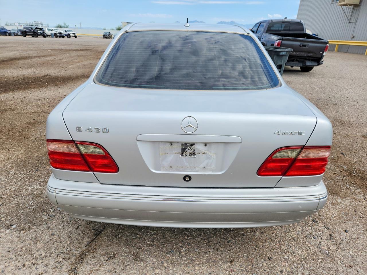 2000 Mercedes-benz E 430 Silver vin: WDBJF83J6YX034323