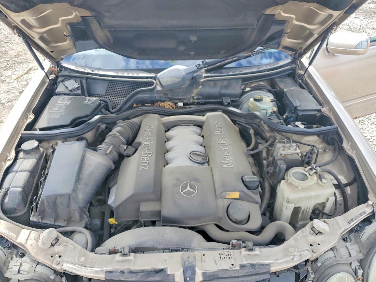2002 Mercedes-benz E 430 Золотой vin: WDBJF83J72X068911