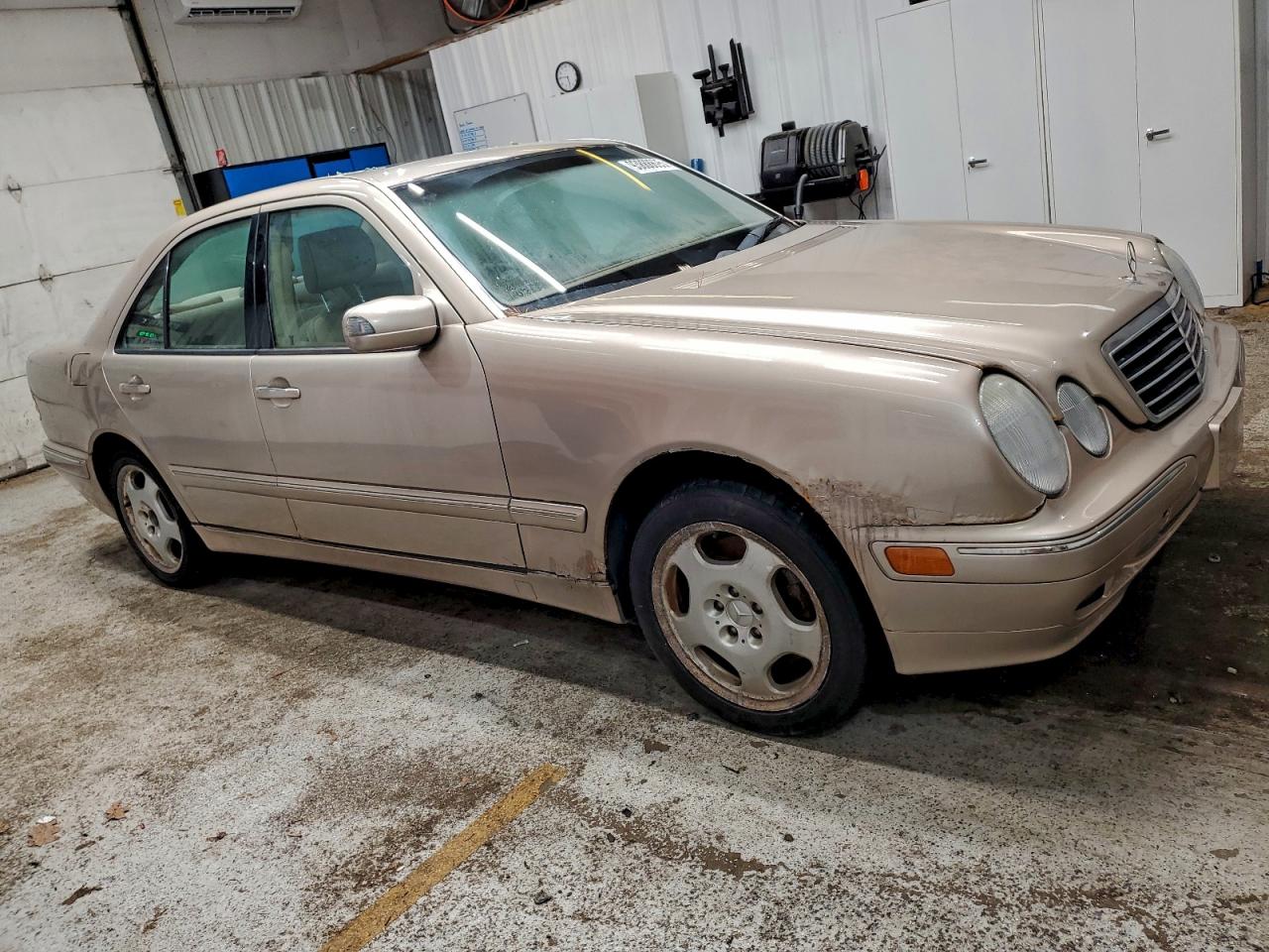 2000 Mercedes-benz E 430 Gold vin: WDBJF83J7YX037084