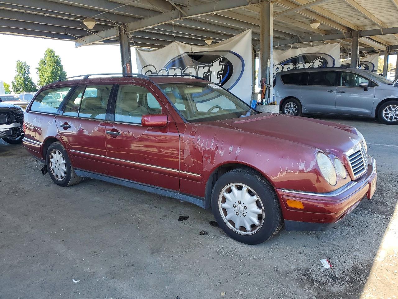 1999 Mercedes-benz E 320 Burgundy vin: WDBJH65F0XA902065