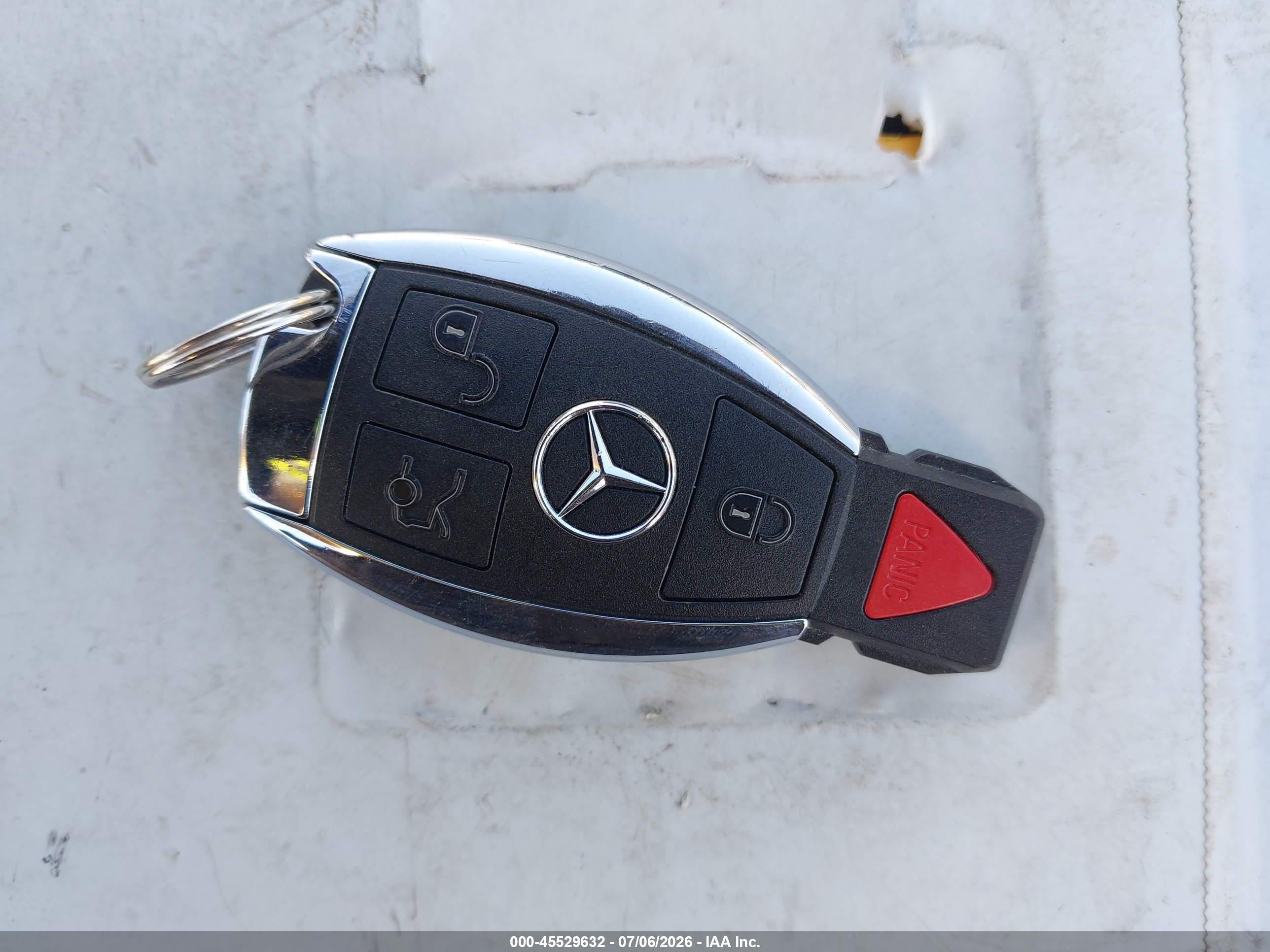 1998 Mercedes-benz E 320   Black vin: WDBJH65F1WA631838