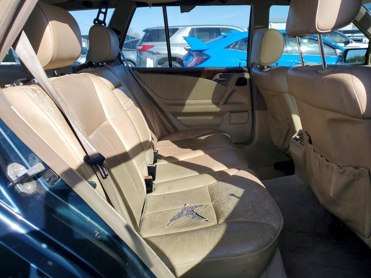 1999 Mercedes-benz E 320 Teal vin: WDBJH65F2XA842869