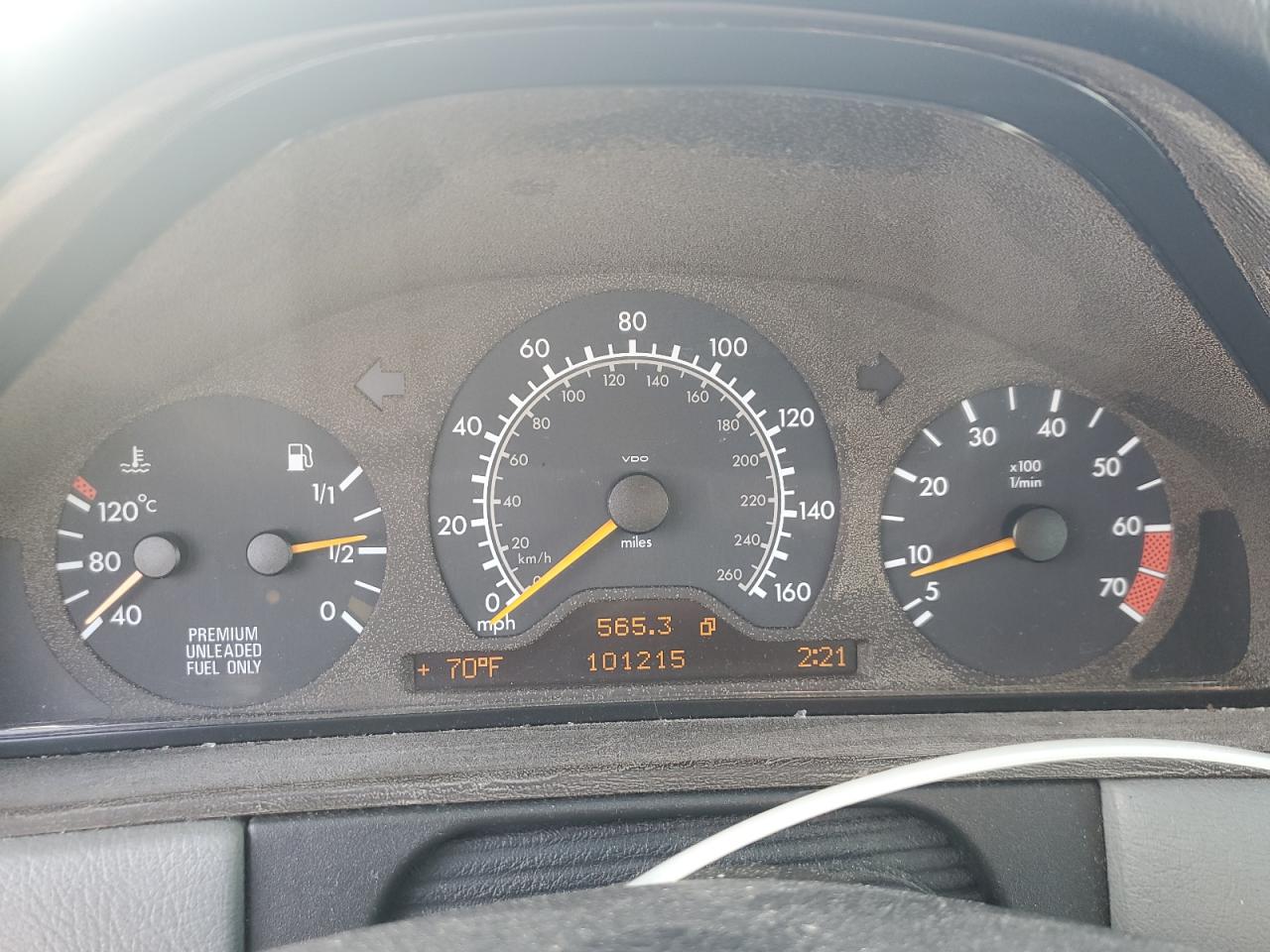 1998 Mercedes-benz E-320 Silver vin: WDBJH65F3WA550761