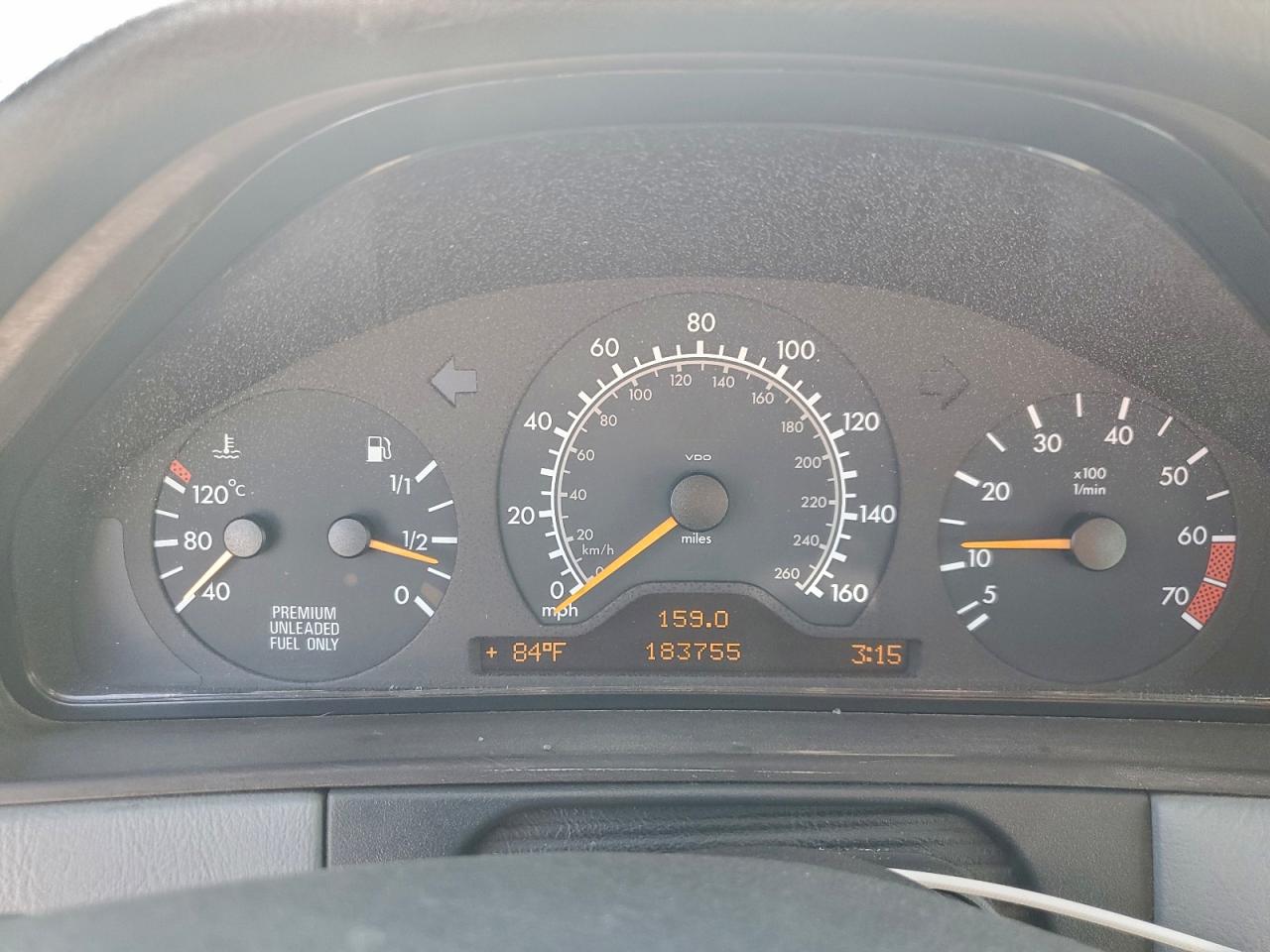 1998 Mercedes-benz E 320 Серебряный vin: WDBJH65F4WA528431