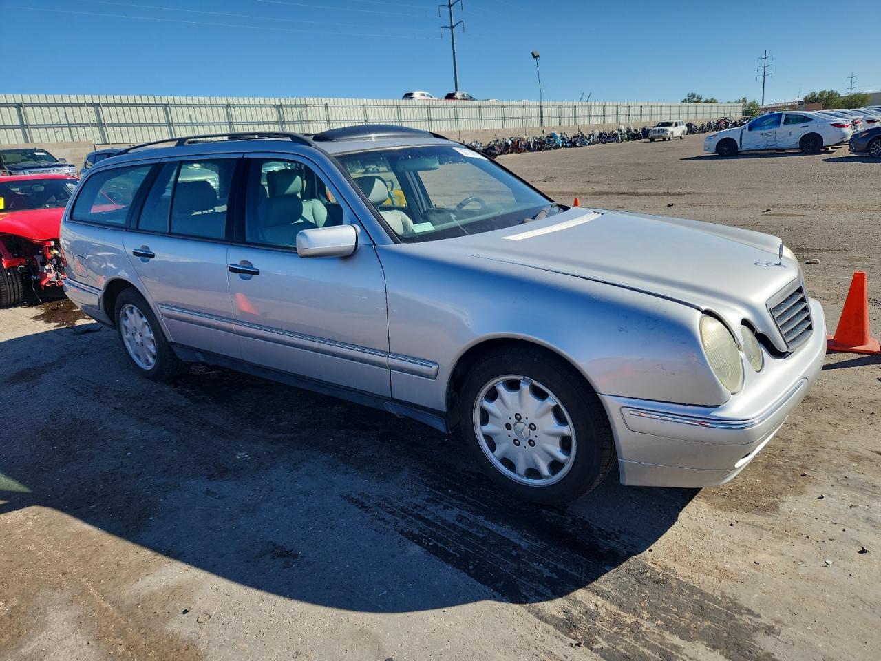 1999 Mercedes-benz E 320 Серебряный vin: WDBJH65F7XA719309