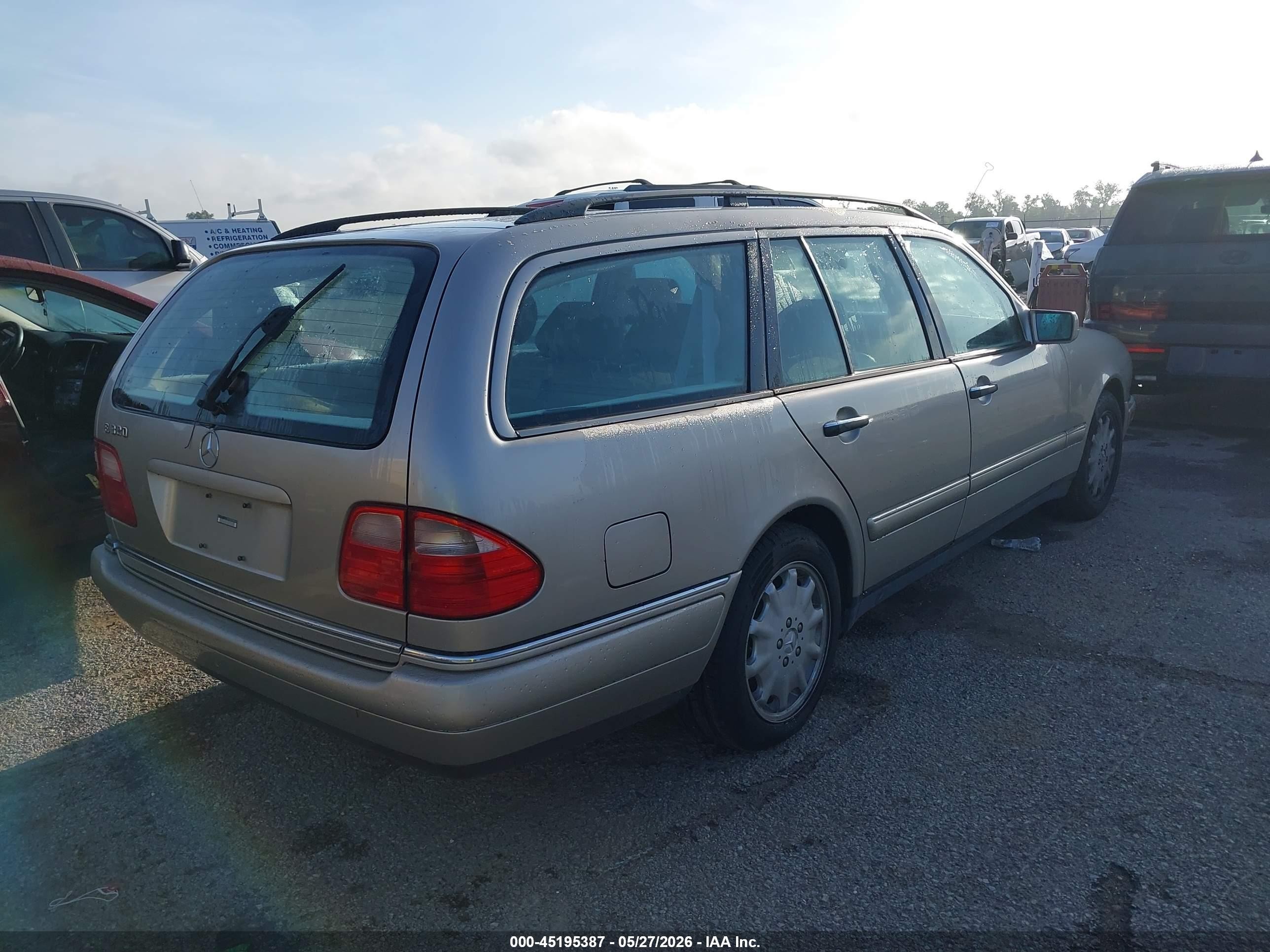 1998 Mercedes-benz E 320   Beige vin: WDBJH65F9WA611644