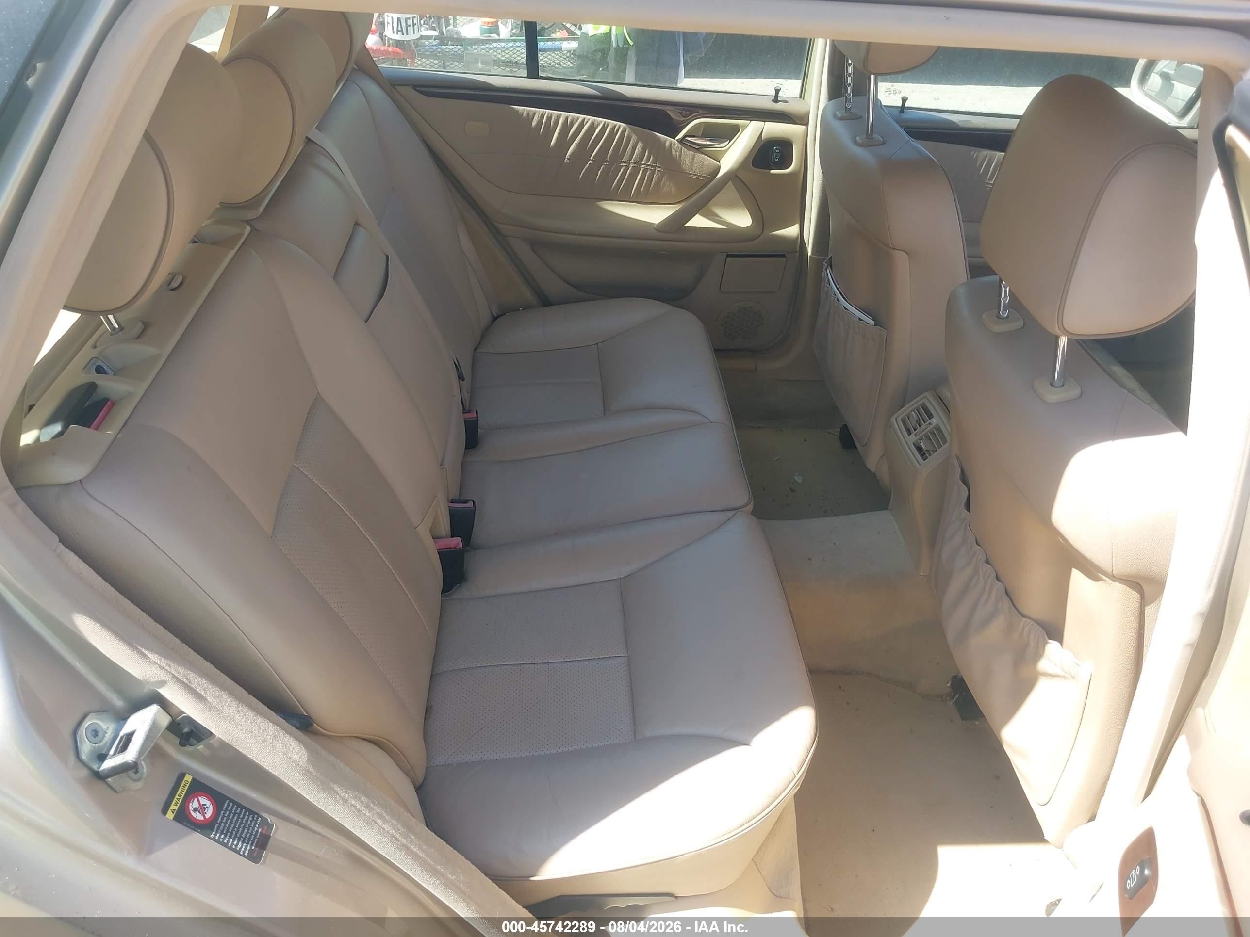 2001 Mercedes-benz E 320   Gold vin: WDBJH65J11B264673