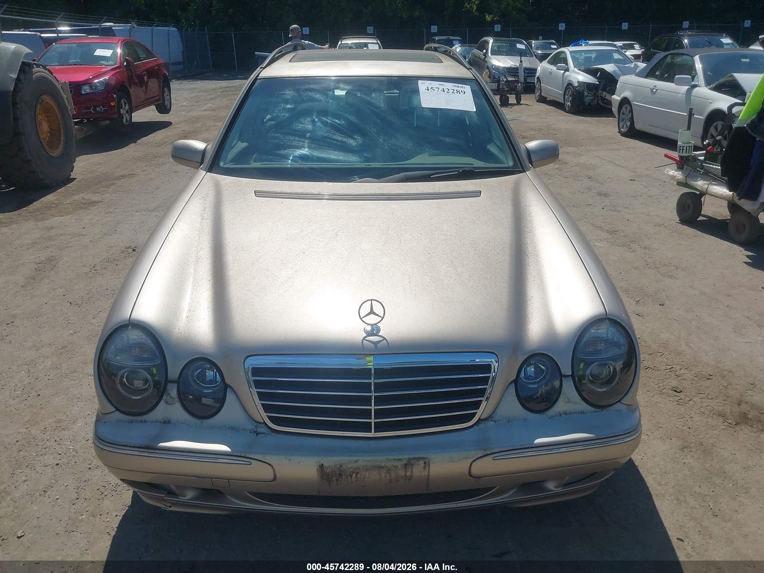 2001 Mercedes-benz E 320   Gold vin: WDBJH65J11B264673
