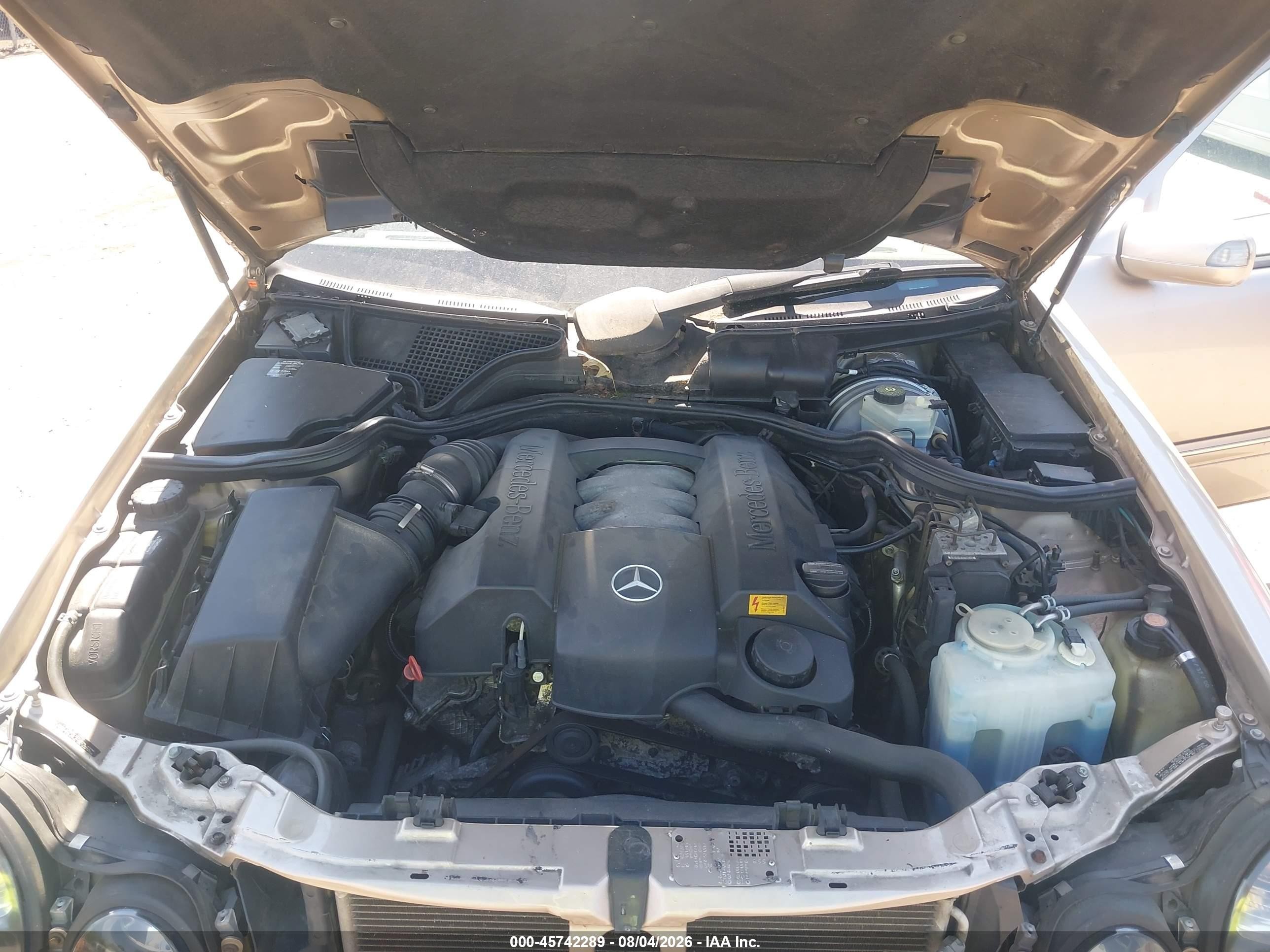 2001 Mercedes-benz E 320   Gold vin: WDBJH65J11B264673