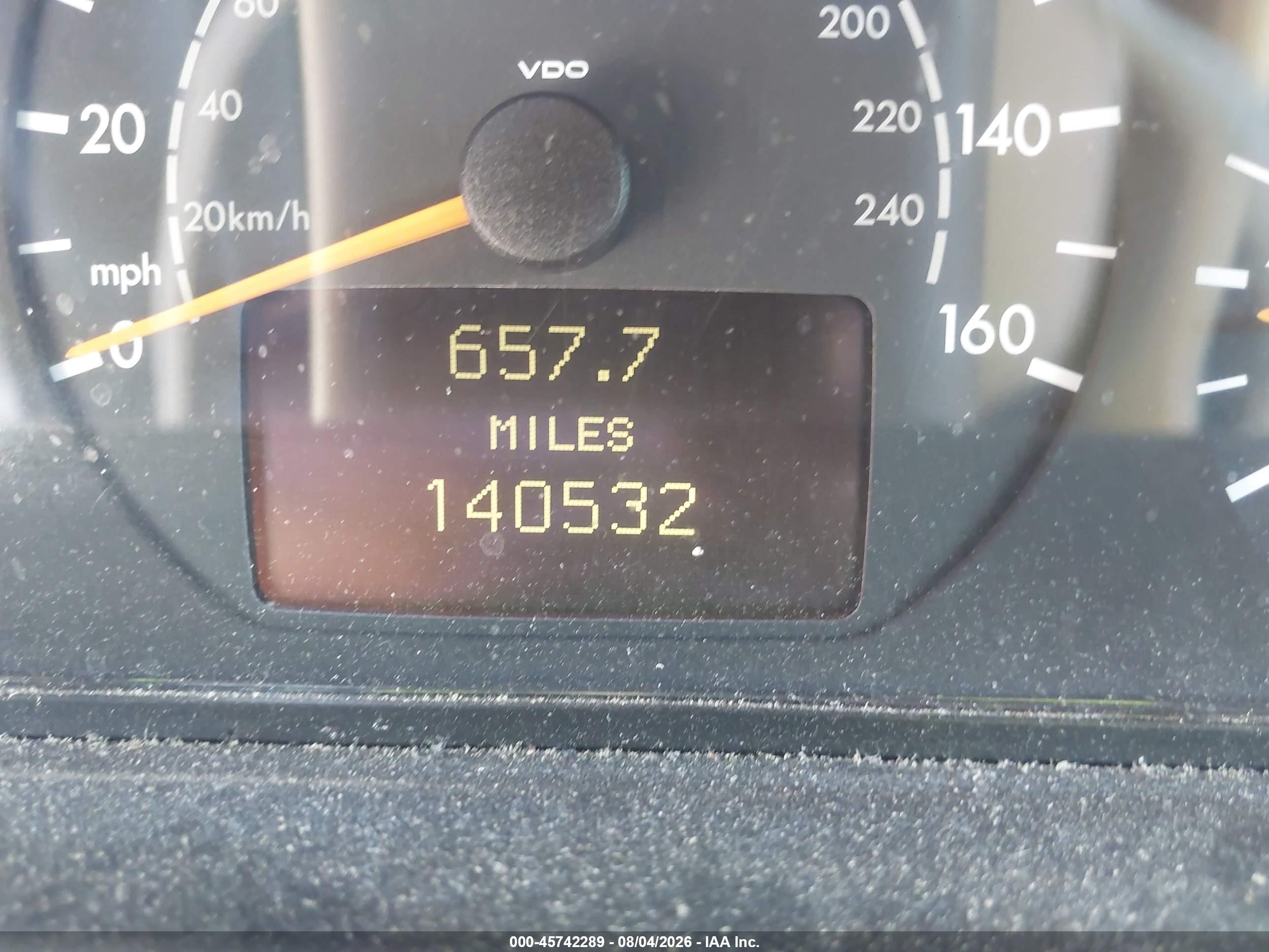 2001 Mercedes-benz E 320   Gold vin: WDBJH65J11B264673