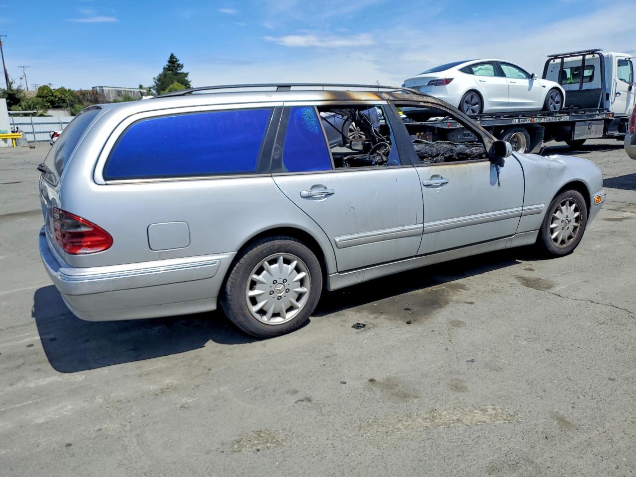 2000 Mercedes-benz E 320 Silver vin: WDBJH65J2YB117580