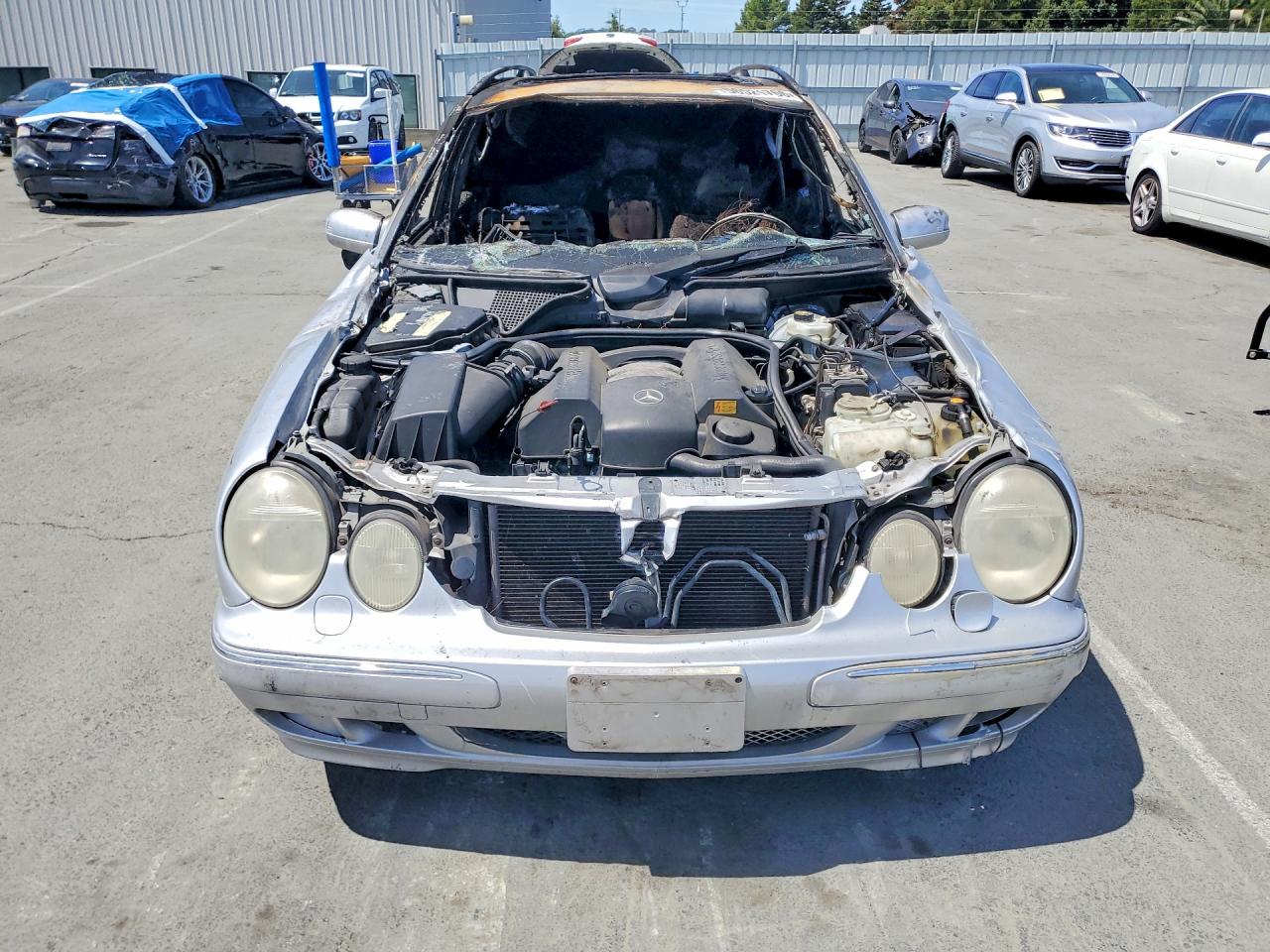2000 Mercedes-benz E 320 Silver vin: WDBJH65J2YB117580