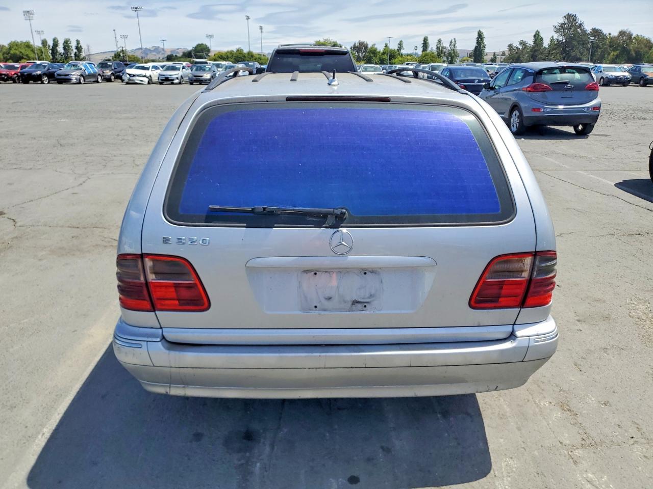 2000 Mercedes-benz E 320 Silver vin: WDBJH65J2YB117580