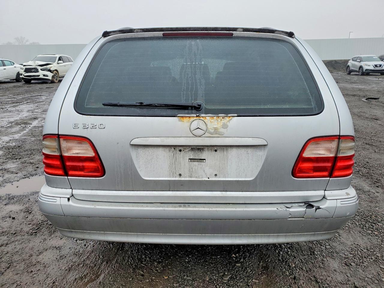 2000 Mercedes-benz E 320 Silver vin: WDBJH65J3YA980880