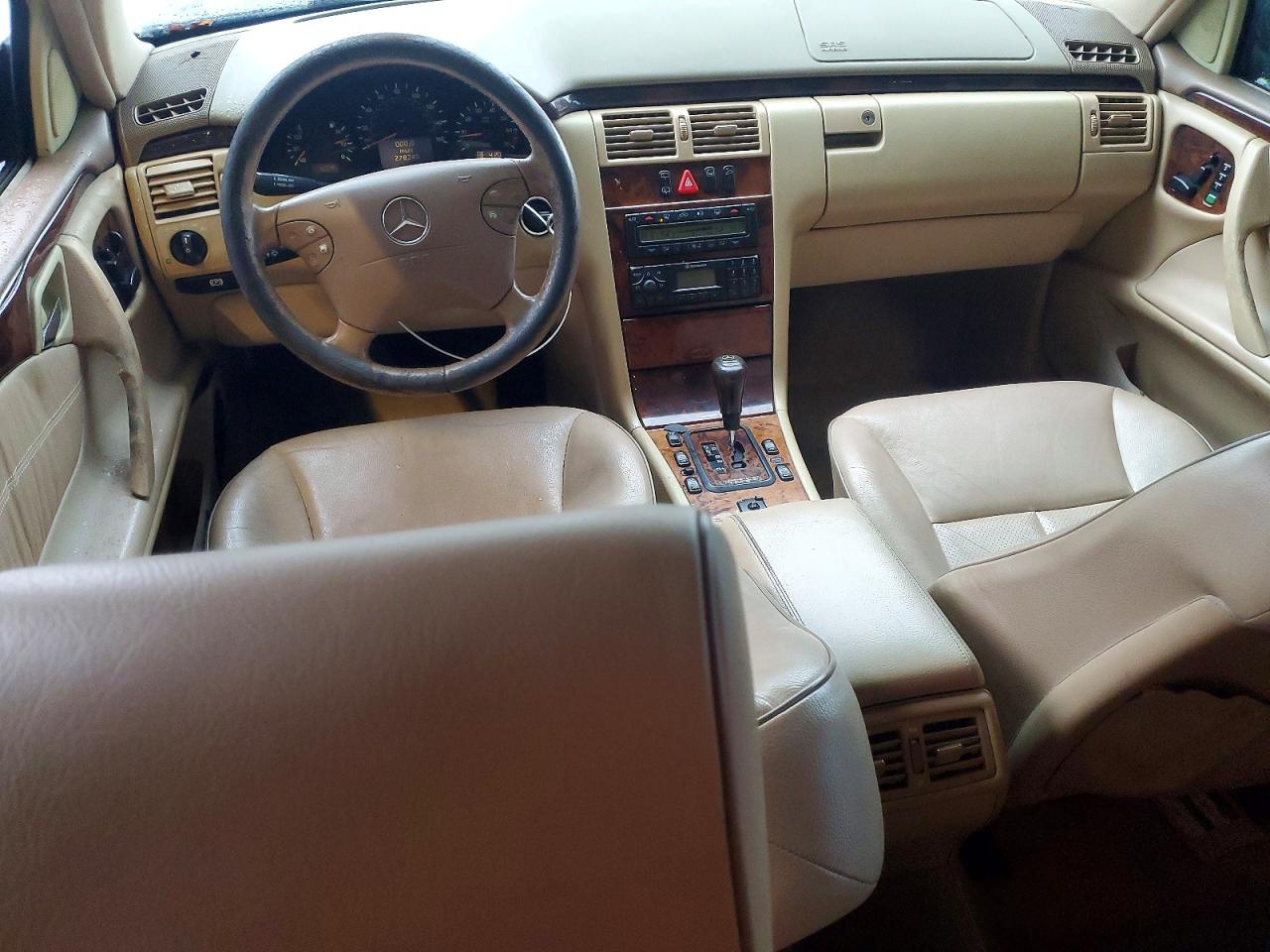 2000 Mercedes-benz E 320 Black vin: WDBJH65J3YB139507
