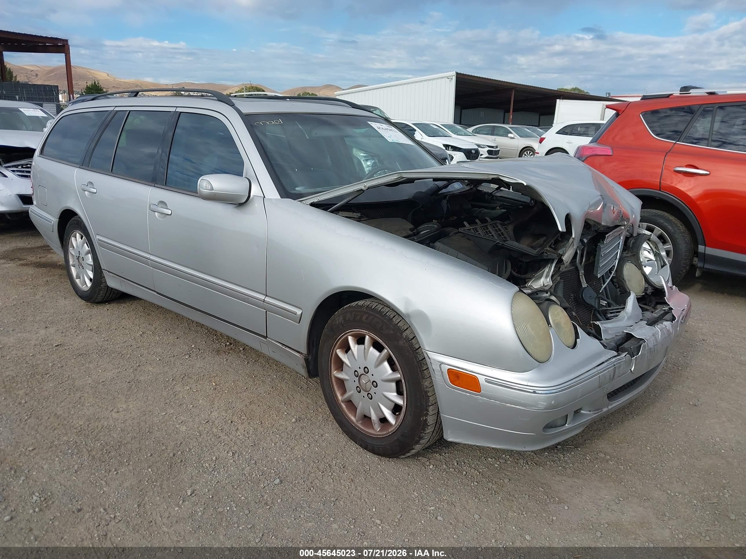 2000 Mercedes-benz E 320   Silver vin: WDBJH65J9YB056292