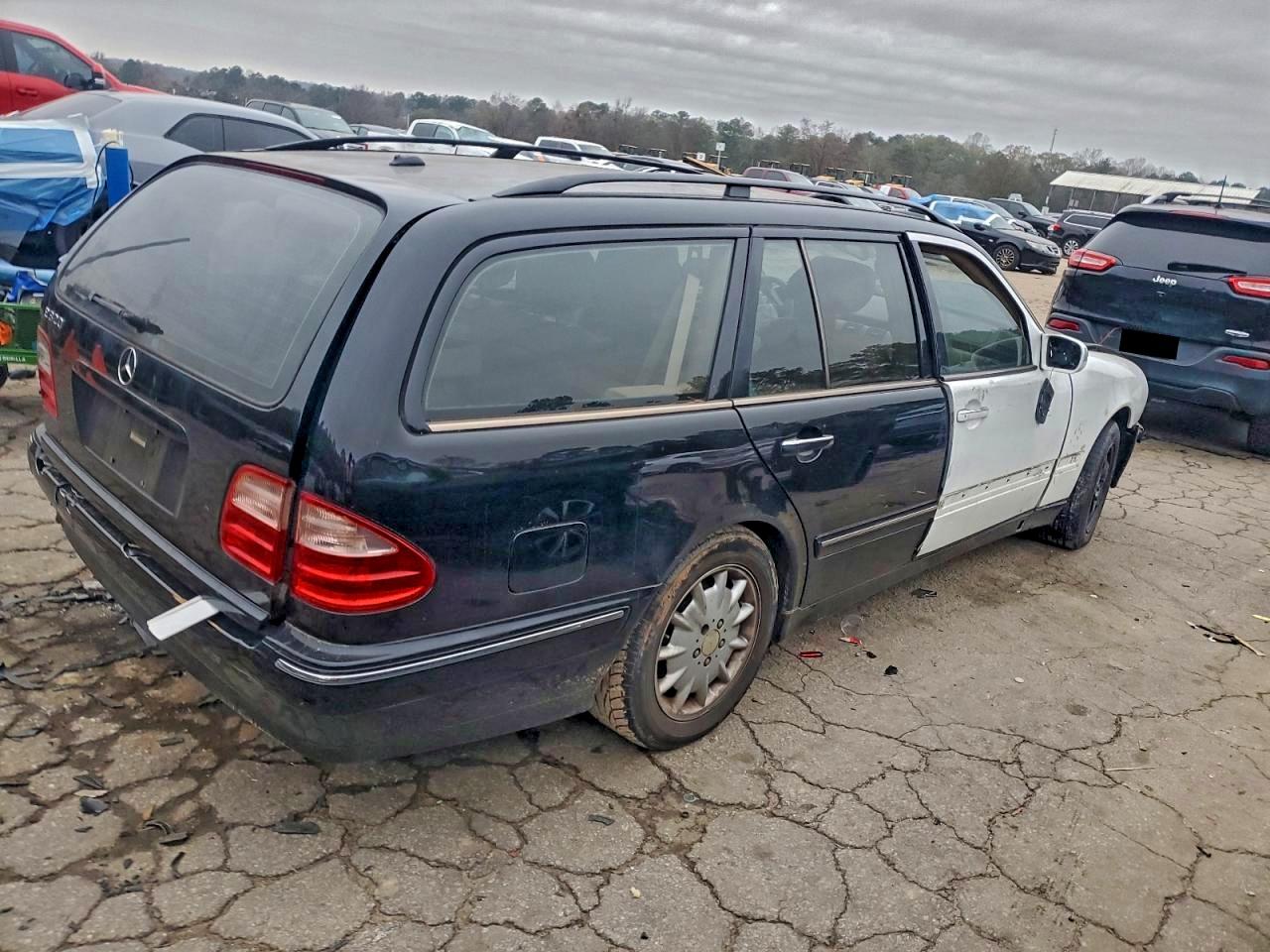 2000 Mercedes-benz E 320 Черный vin: WDBJH65J9YB102199