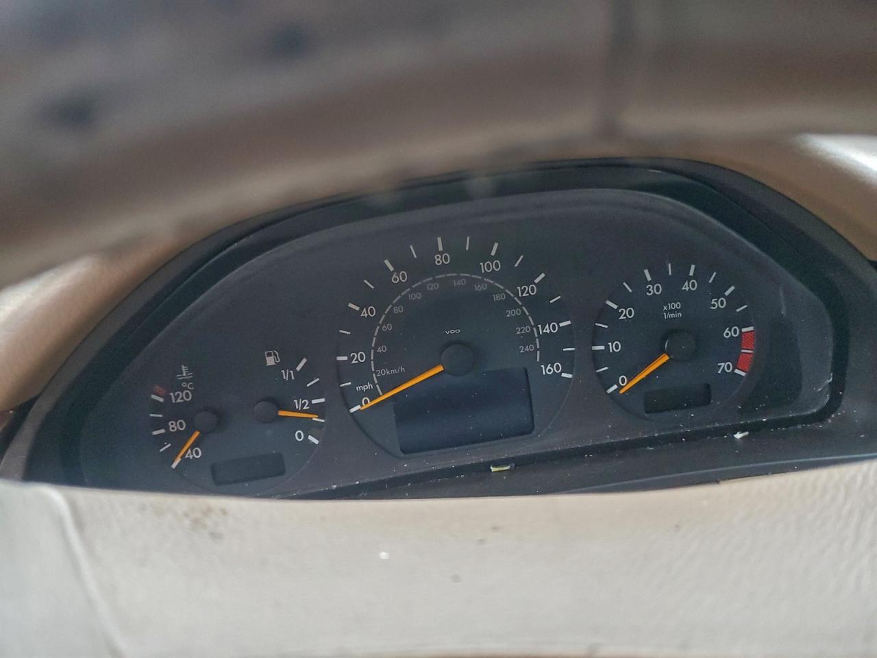 2000 Mercedes-benz E 320 Черный vin: WDBJH65J9YB102199